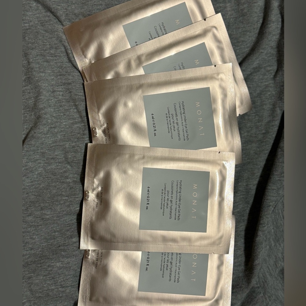 Monat under eye gel pads
